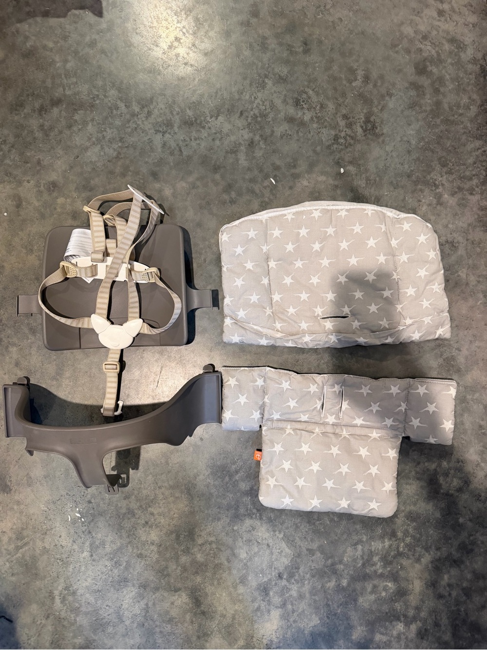 Stokke Tripp Trapp Baby Set + Harness & Cushion – Gray Stars